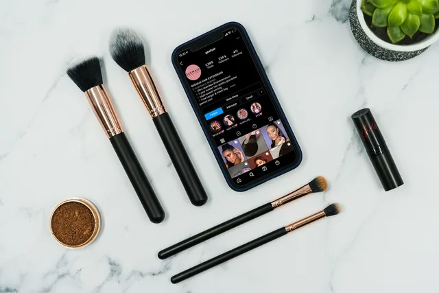 This photo shows a set of make up brushes and make up products laid out on a marble background as part of a beauty blogger's tutorial for Instagram. We took this photo for use on our social media, but have now decided to share it with you all by releasing it under Creative Commons Attribution Licens. Do London beauty creator rates really beat Manchester and Glasgow costs?