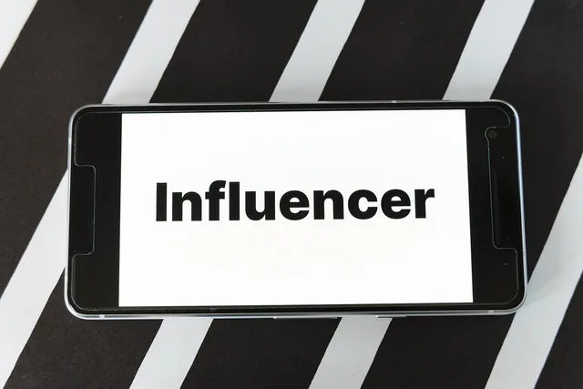 mockup, screen, smartphone, website, blog, word, influencer, brand, branding, marketing, instagram, youtube, facebook, group, community, network, communication, social, connection, platform, internet, influencer, influencer, influencer, influencer, influencer. How ASA and CMA rules shape British fashion influencer disclosure